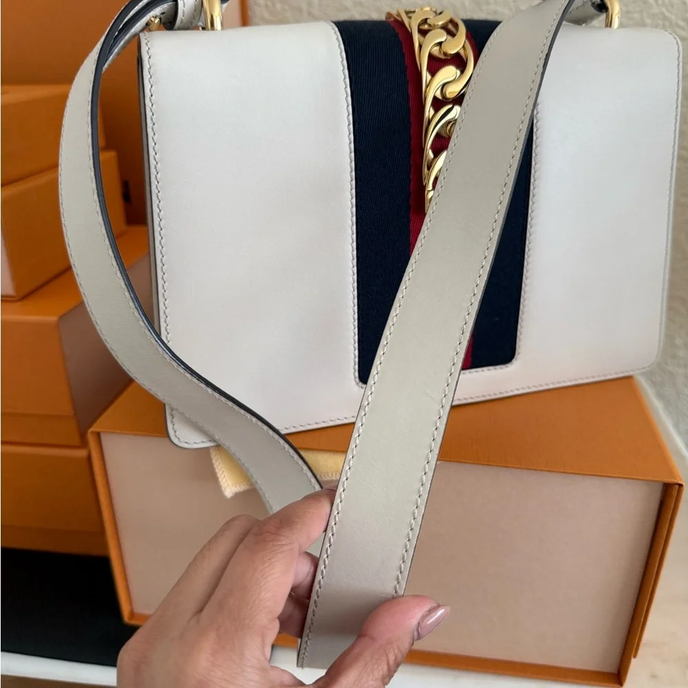 Gucci Sylvie - Picture 3 of 14